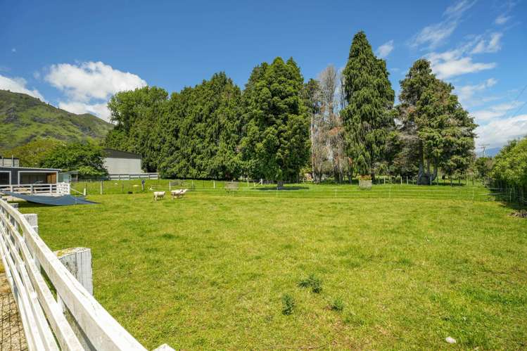 426 Abel Tasman Drive, Takaka Golden Bay_19