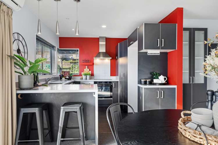 15 Talbot Place Welcome Bay_10