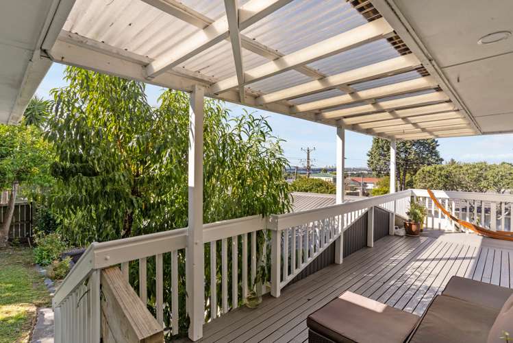 7 Cron Avenue Te Atatu South_6