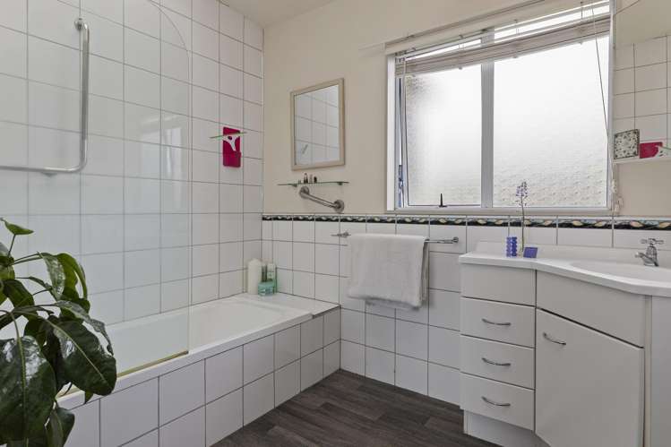 6 Glengarry Place Hilltop_14