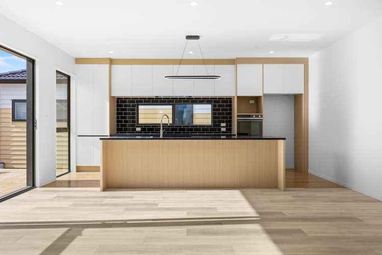 13 Tuwai Crescent Opaheke_4