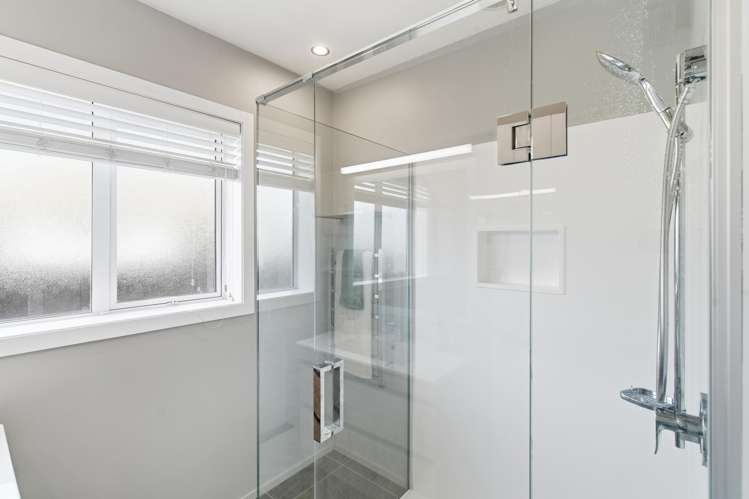 77 Neill Street Hornby_17