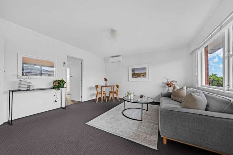 1/104 Titirangi Road_0