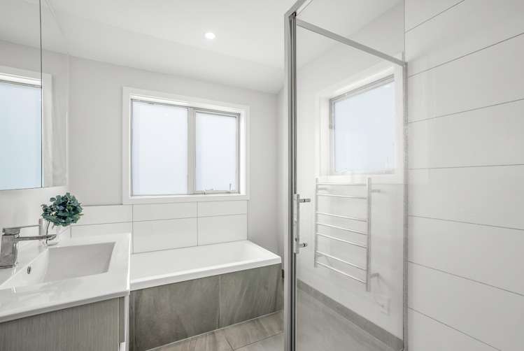 3 Henrietta Maxwell Grove Wainuiomata_12