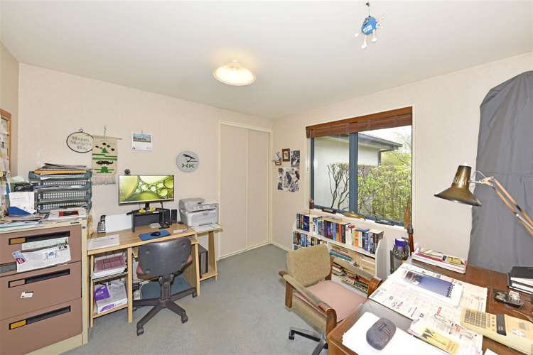 27 Acorn Close Waltham_14