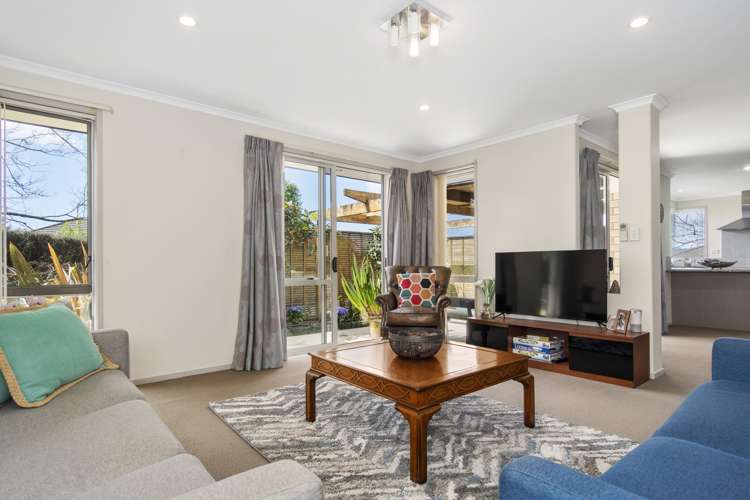 27 Galloway Crescent Pyes Pa_4