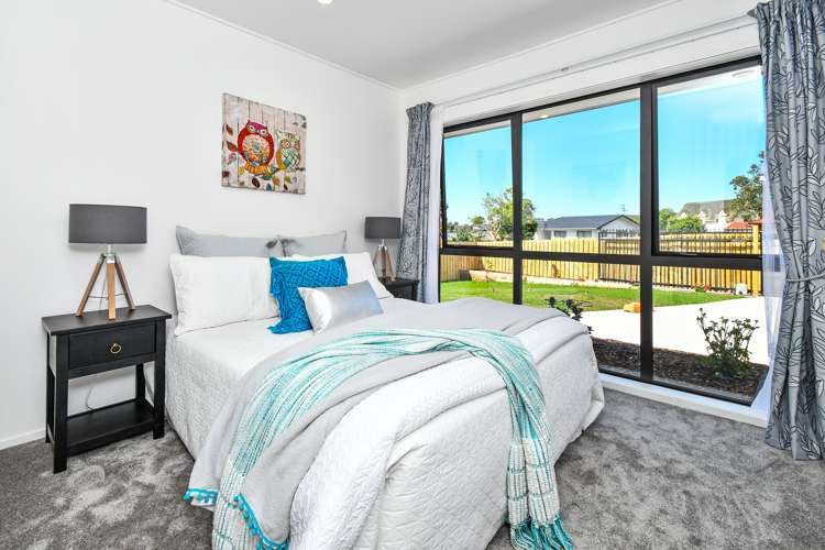 38 Diorella Drive Clover Park_6