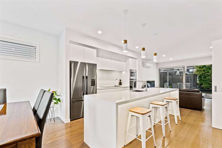 6 Catalina Bay Drive Hobsonville_6