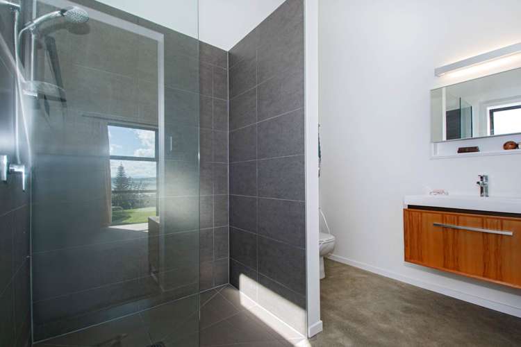 29 Muritai Road Parua Bay_10