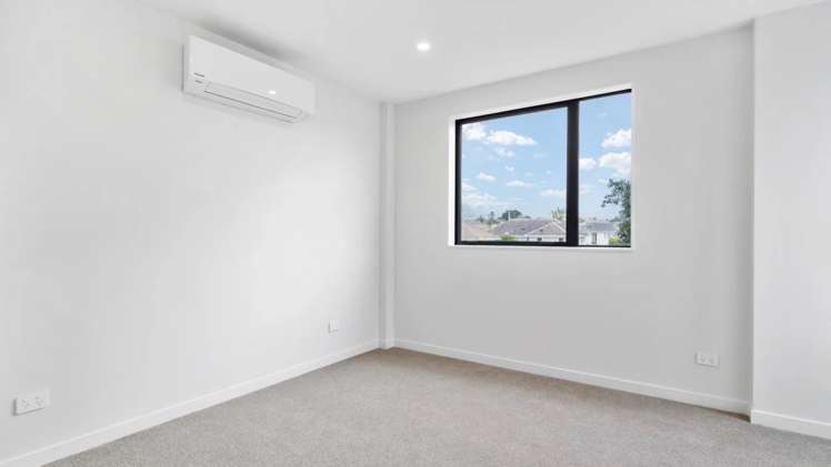  A/32 Coral Crescent Panmure_2