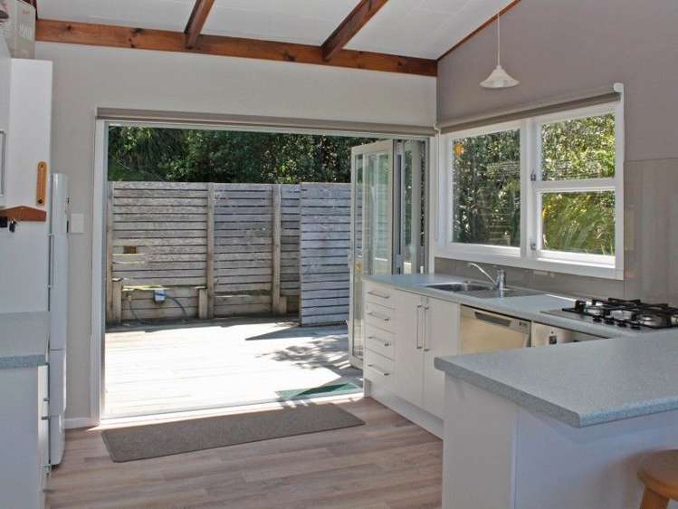 74 Ocean Beach Road Tairua_12