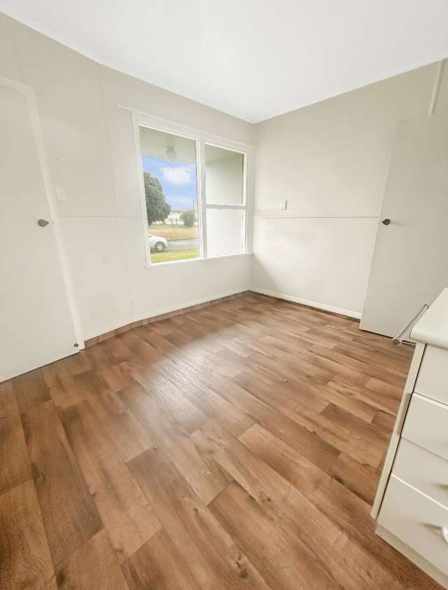 26 Devon Crescent 10985_3