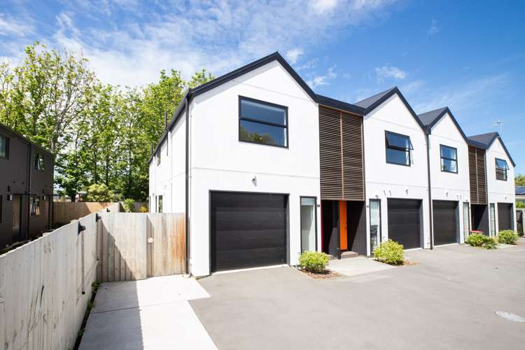 1/22 Grove Road Addington_26