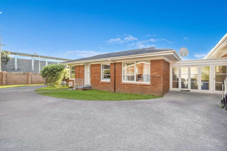 1/5 Wairau Road_5