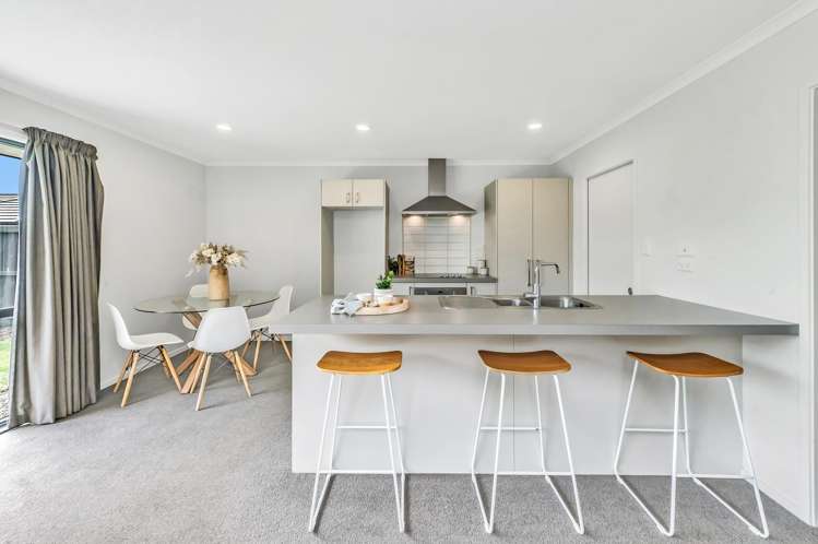 57 Farnborough Way Rolleston_3