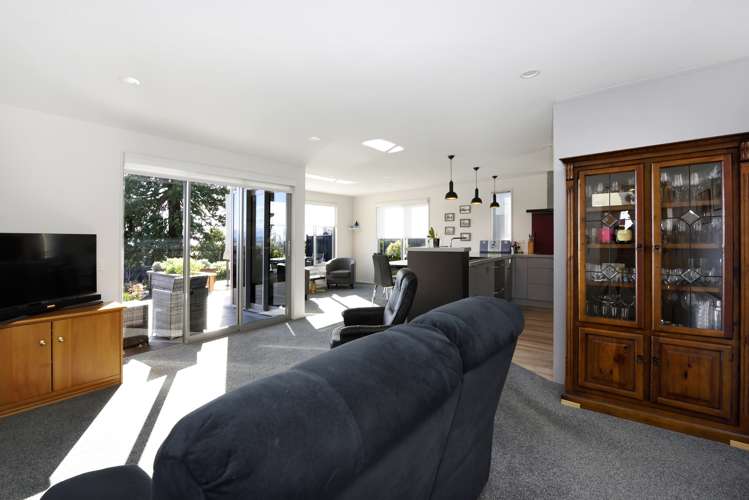 241 The Ridgeway Stoke_10