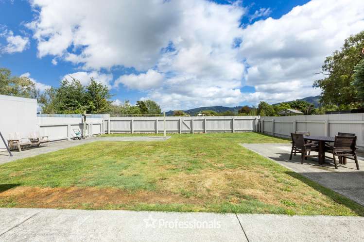 54 Fraser Crescent Elderslea_12