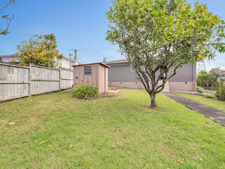 59 Tiroroa Ave Te Atatu South_23