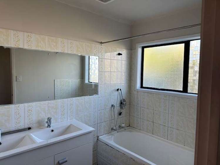 12 Finlayson Avenue Clendon Park_6