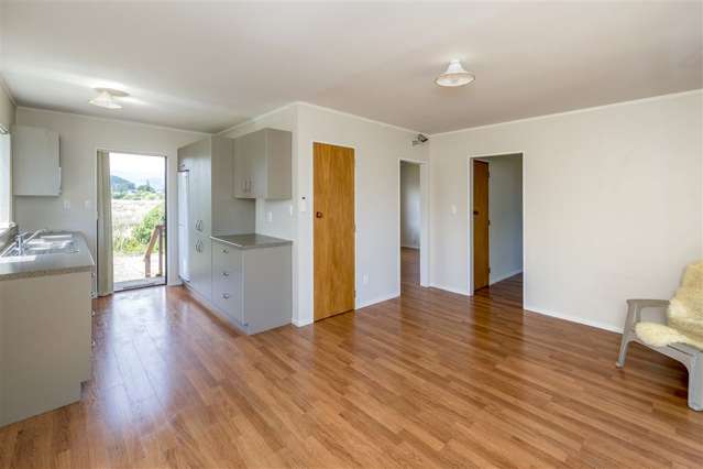 18 Moana Street Otaki Beach_2