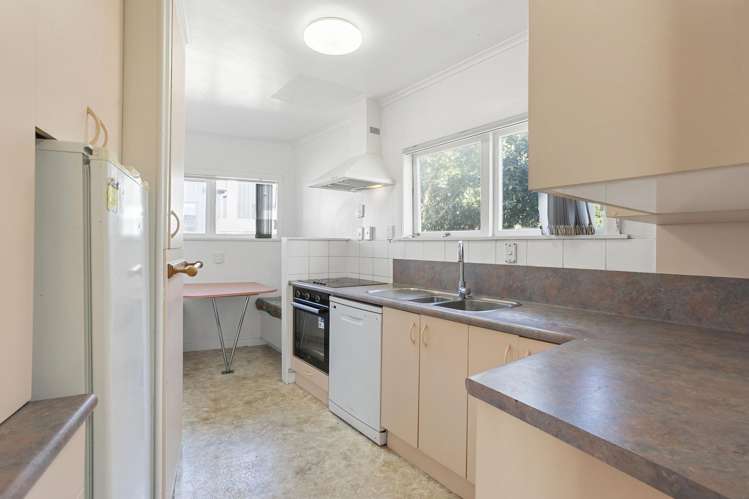 40A Tiroroa Avenue Te Atatu South_1