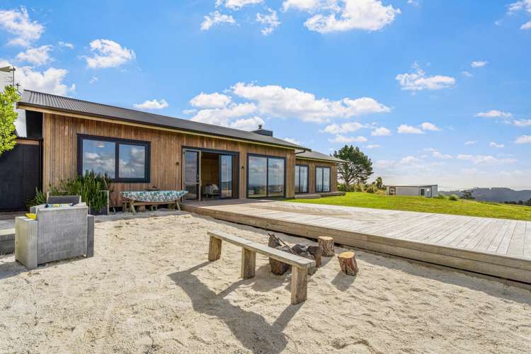 328 Mainland Road Kaipara Flats_16