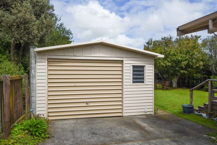 6 Hilton Road Carterton_13
