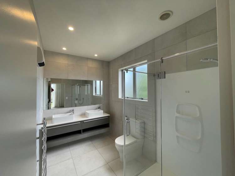 14 Kibblewhite Avenue Beachlands_13