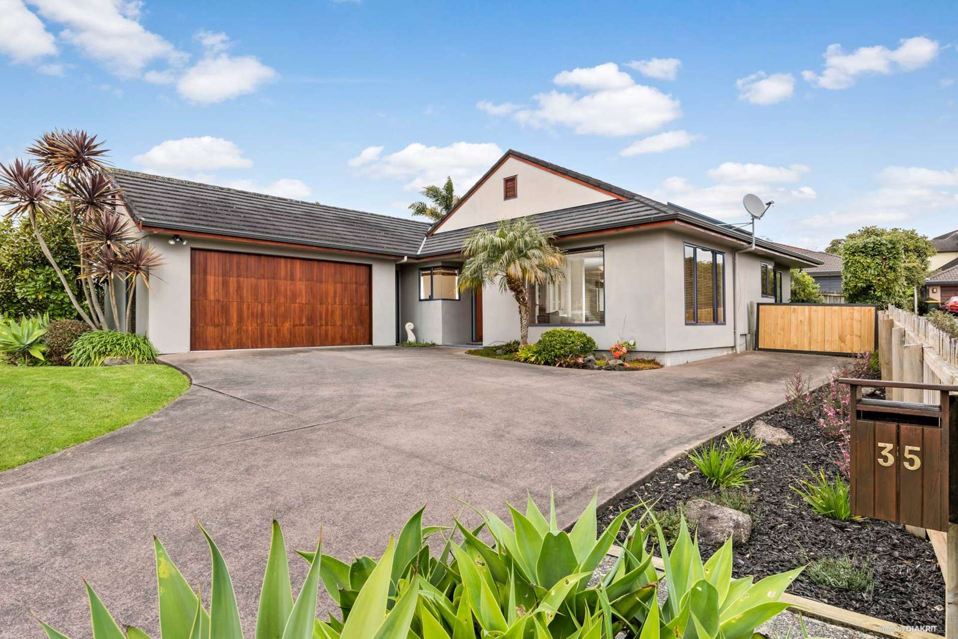 35 Moyrus Crescent East Tamaki Heights_0