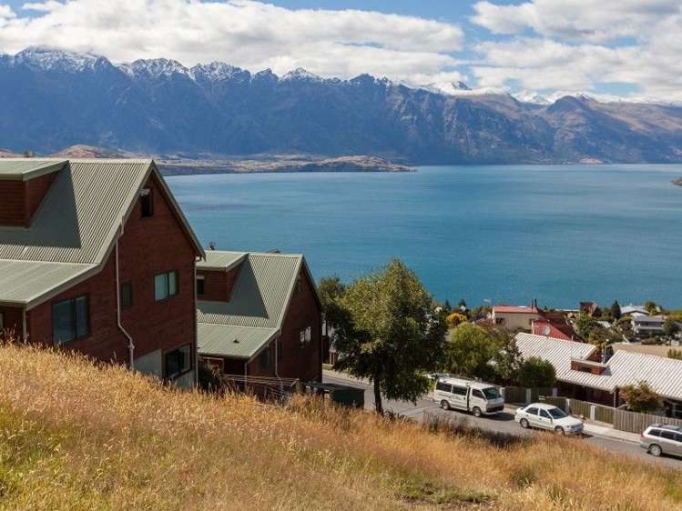 7a Caples Place Fernhill/Sunshine Bay_15