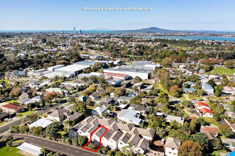 16/57 Gladstone Road Northcote_14