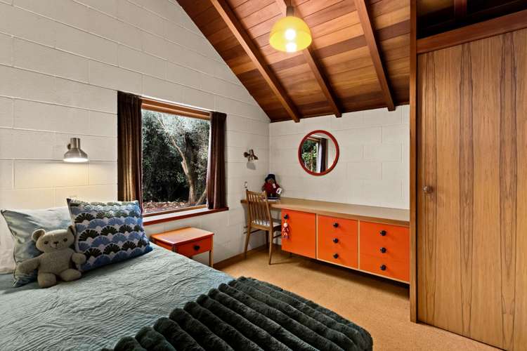 8 Donegal Crescent Tamatea_13