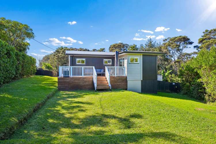 15 Blacks Road Greenhithe_24