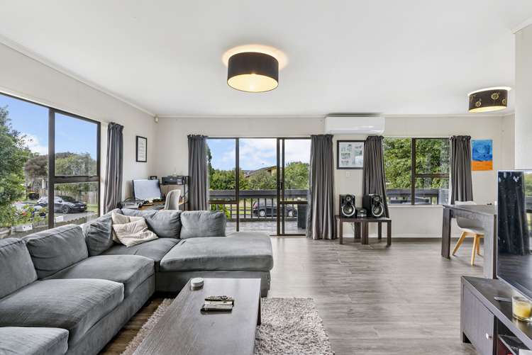 24 Sandgate Avenue Botany Downs_6