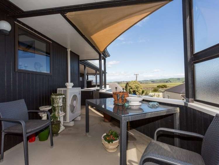 76 The Esplanade Westshore_19