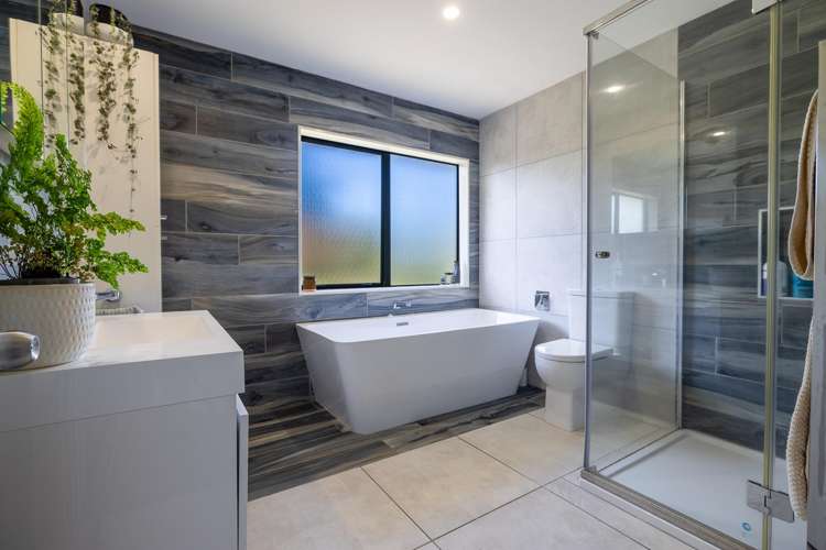 24 Rowe Road Whatawhata_28