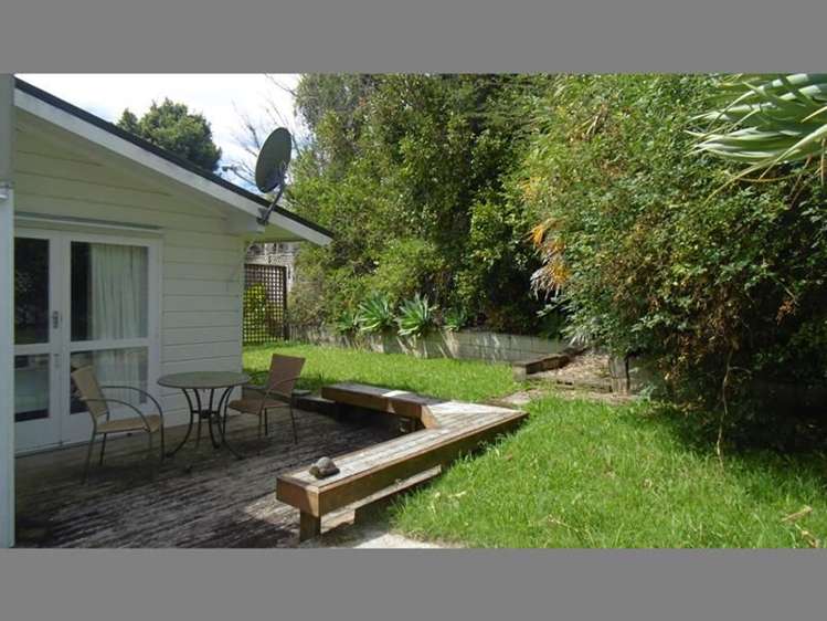 2/2 Selwyn Crescent Forrest Hill_9