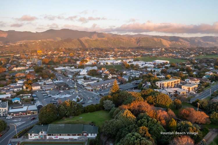 19 Groves Road Raumati Beach_12