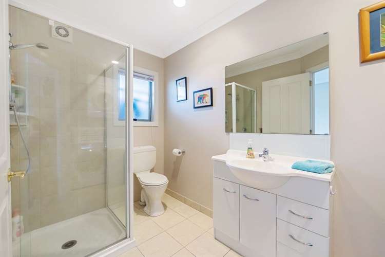 28 Greenway Rise Gulf Harbour_13