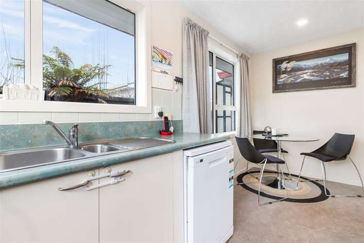 2/7 Kissel Street Templeton_9