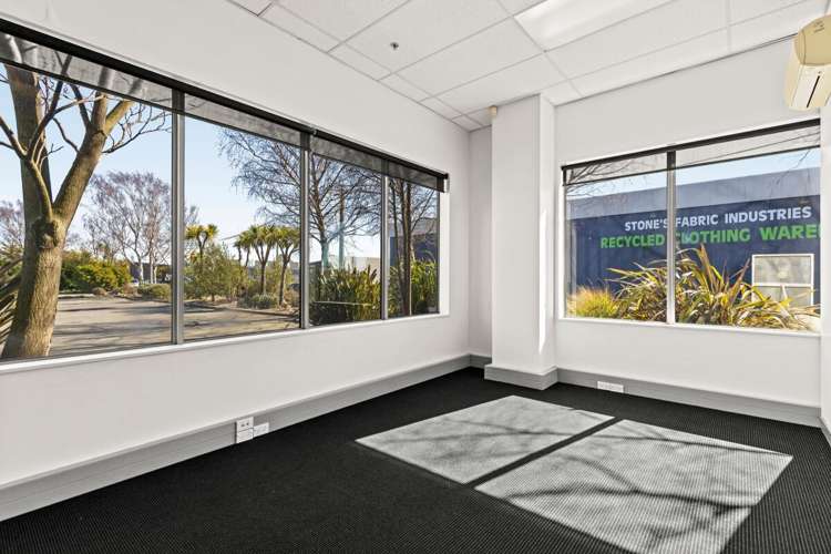 Ground Floor, 14 Settlers Crescent Ferrymead_6