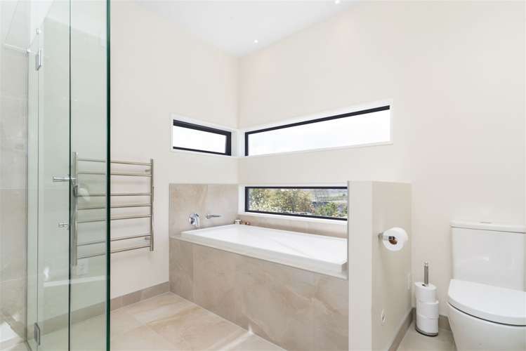 10 Hewers Lane Kennedys Bush_14