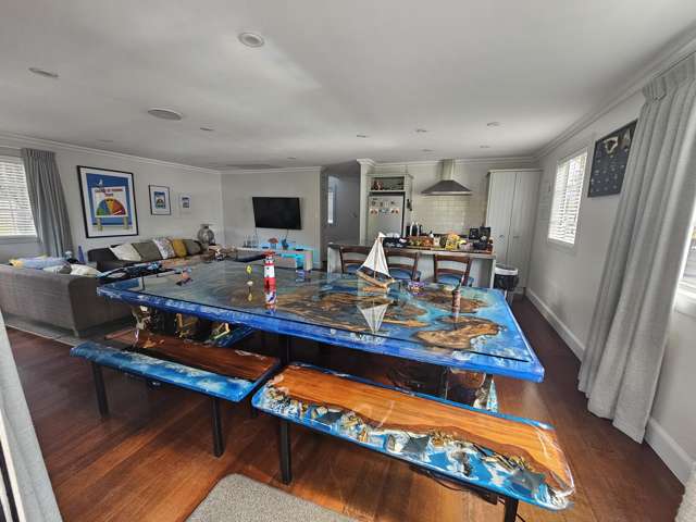 2/16 Chapel Street Russell_3