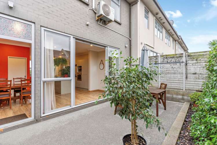 23 Concepts Way Flat Bush_10