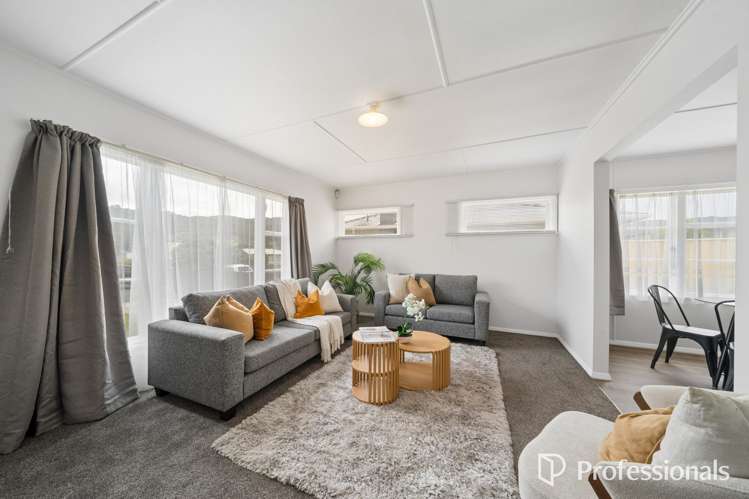 8 Roberts Street Wainuiomata_10
