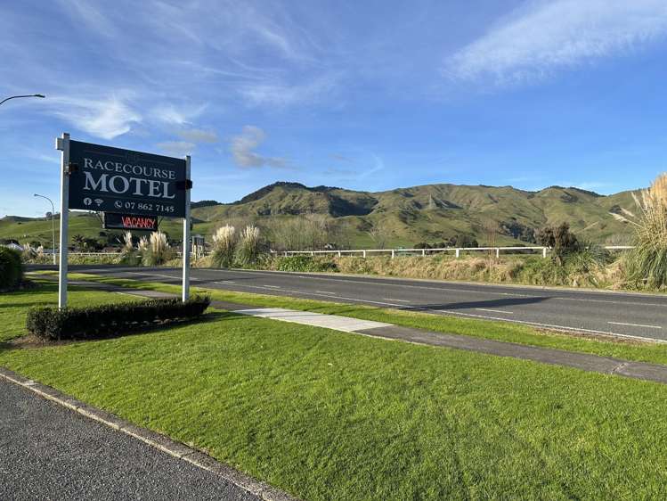 68 Thames Road Paeroa_2
