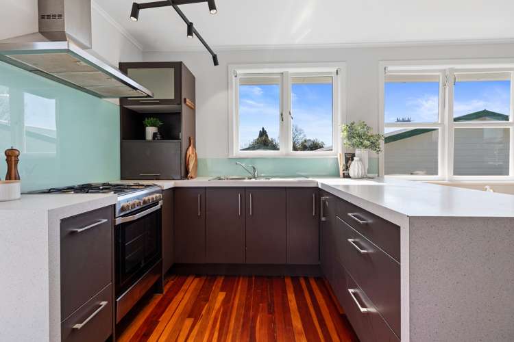 40 Windsor Road Bellevue_11