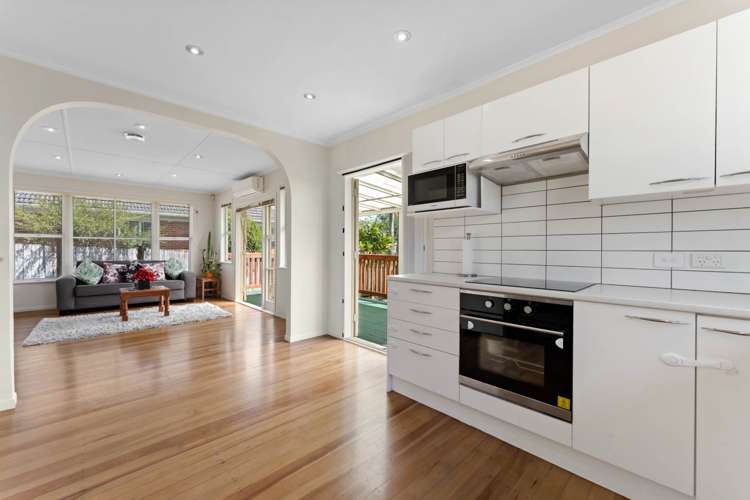 10 Sabulite Road Kelston_11