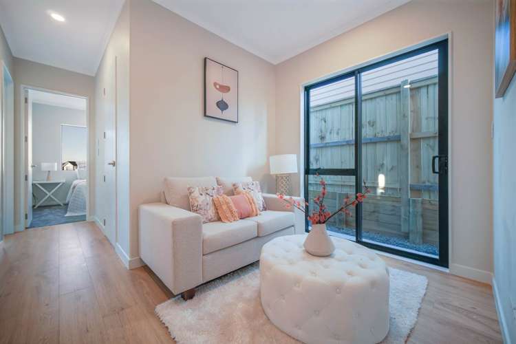 7 Uru Drive Flat Bush_12