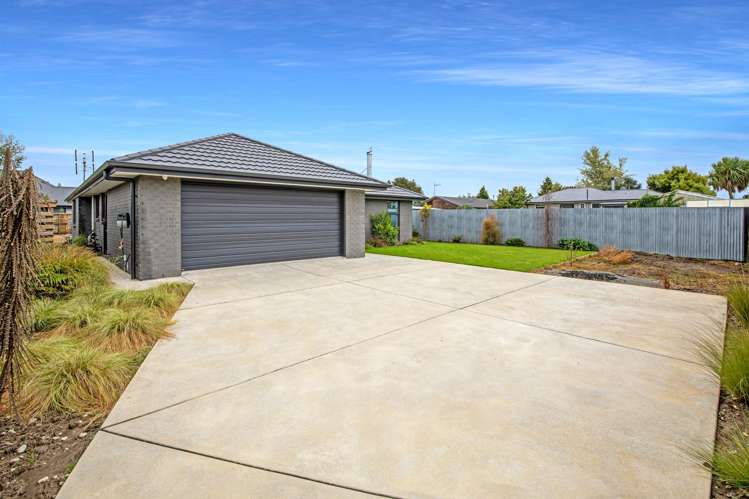 27 Newbrook Terrace Darfield_24